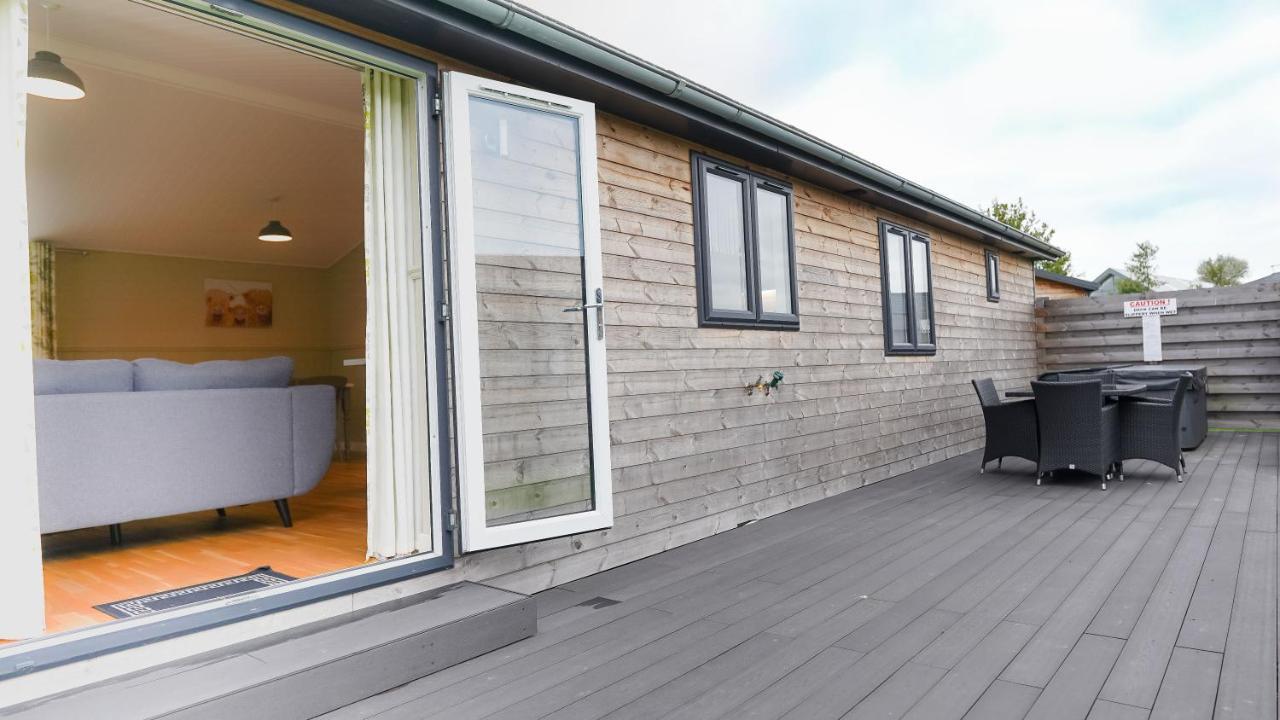 Warrenwood Country Park Hotel Polegate Exterior foto